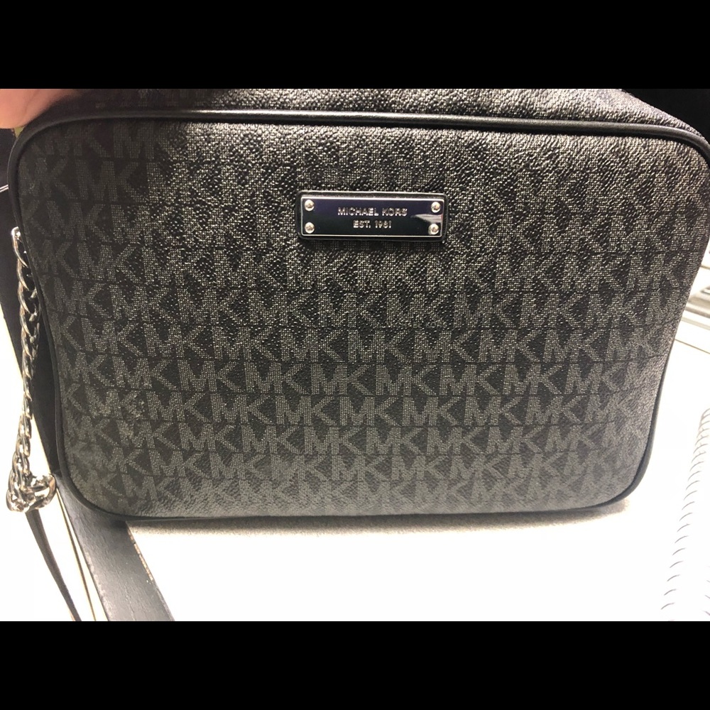 MK bag like New condition 100%Authentic
